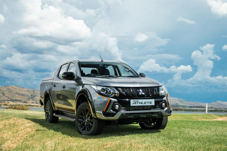  Mitsubishi Triton Double Cab Athlete 2018 года  (ZA) (фото 8 из 19)